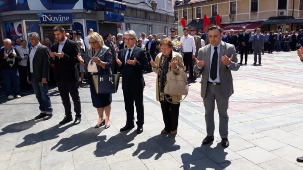 Salko Bukvarević, Tuzlanska kapiaj 