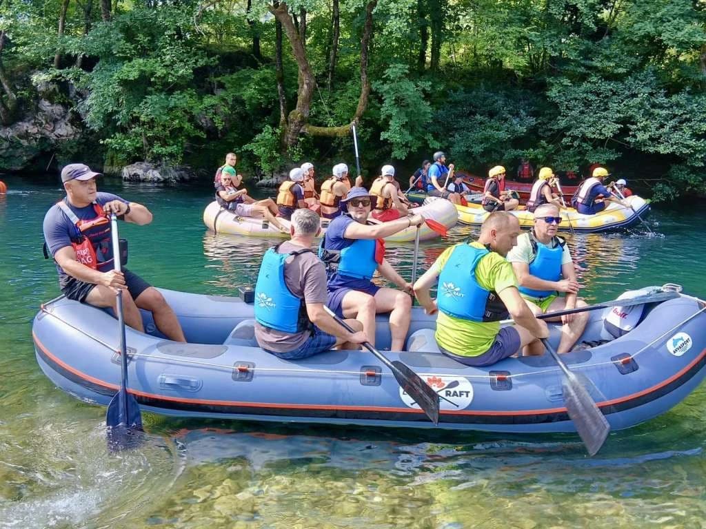 Startala prva etapa 51. Una regate, stotine učesnika veslaju ka Štrbačkom buku