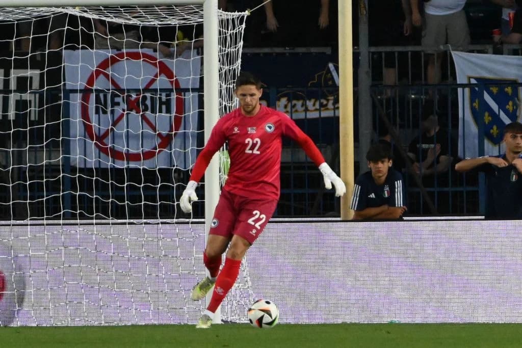Kenan Pirić stigao na potpis