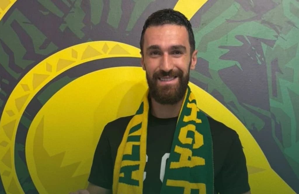 Riad Bajić predstavljen u novom klubu