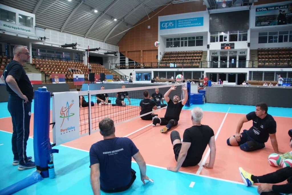 Zlatni ljiljani stigli u Mađarsku, sutra protiv Italije