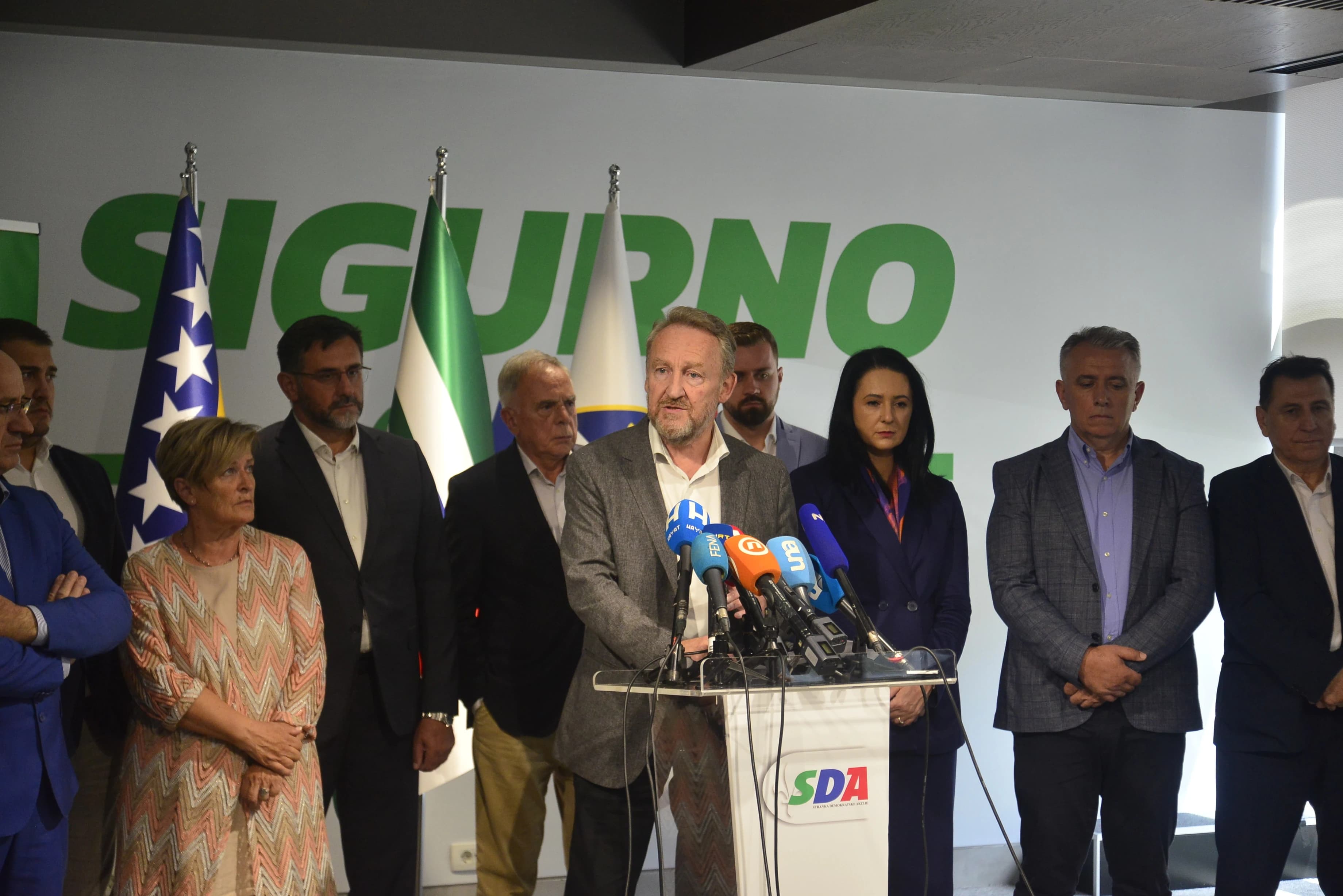 SDA: Umjesto nervoze, nametnuta Trojka mora dati odgovore na pitanja o brojnim aferama