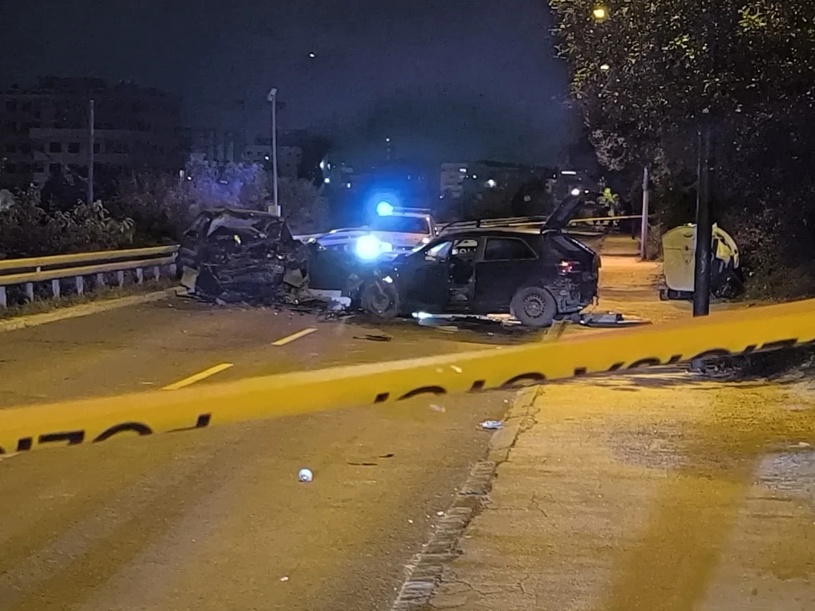 Detalji sinoćnje saobraćajne nesreće u Sarajevu: Teško povrijeđeni vozači zadržani u KCUS-u