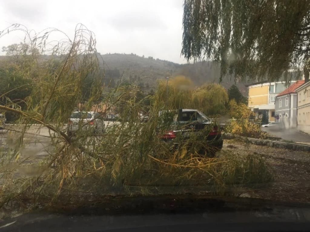 Oluja pogodila Livno