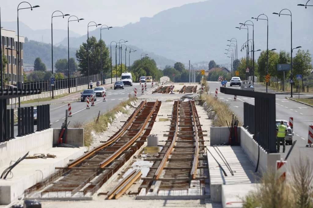 Ministar obećao: Sljedeće godine završetak radova na pruzi Ilidža - Hrasnica, tramvaj do Dobrinje do 2030. godine