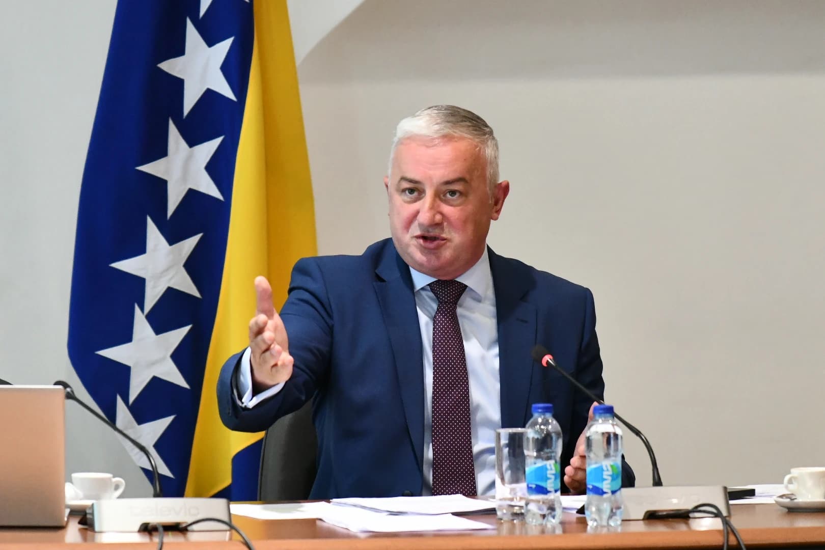 Na djelu je lažna patriotska politika SNSD-a