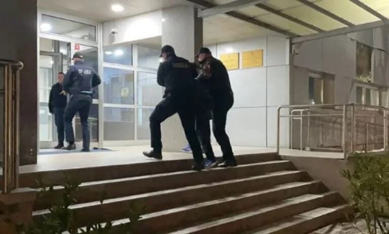 Osuđivan zbog ubistva, skakao u prazan bazen…: Arkanu osam i po godina zatvora zbog razbojništva nad starcem
