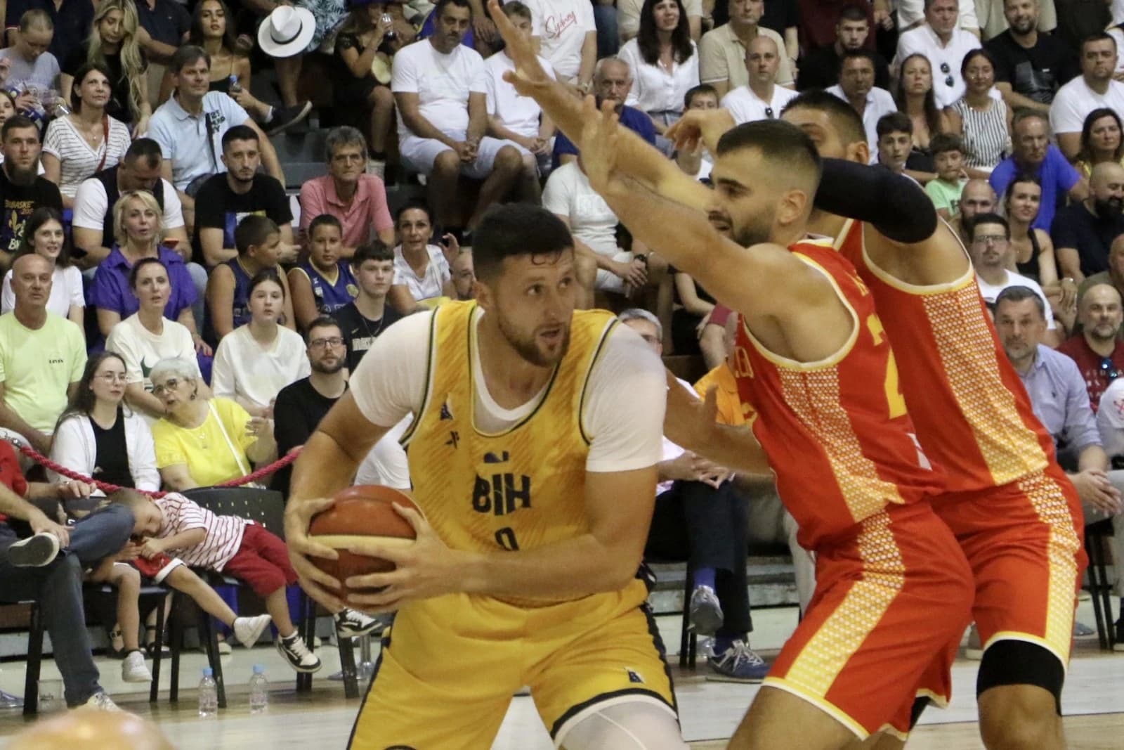 Nurkić i društvo u subotu dočekuju Belgiju
