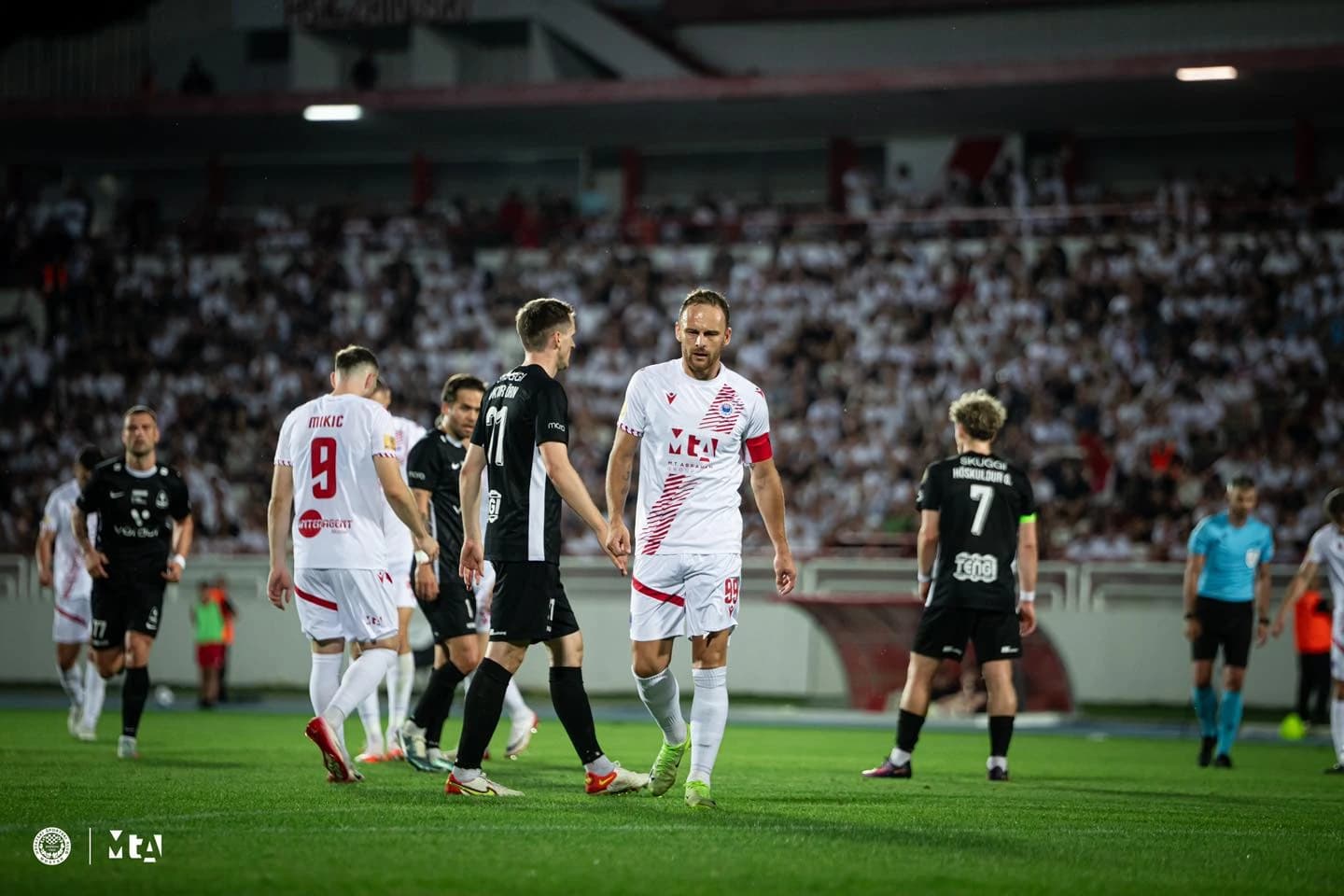 Štimac izabrao tim za Utrecht, Džeko na klupi čeka prve zvanične minute za Fiorentinu