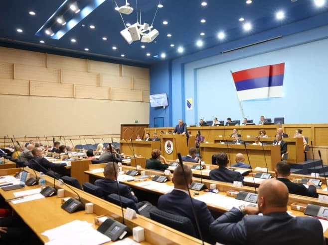 NSRS izglasao raspisivanje referenduma o presudi protiv Milorada Dodika