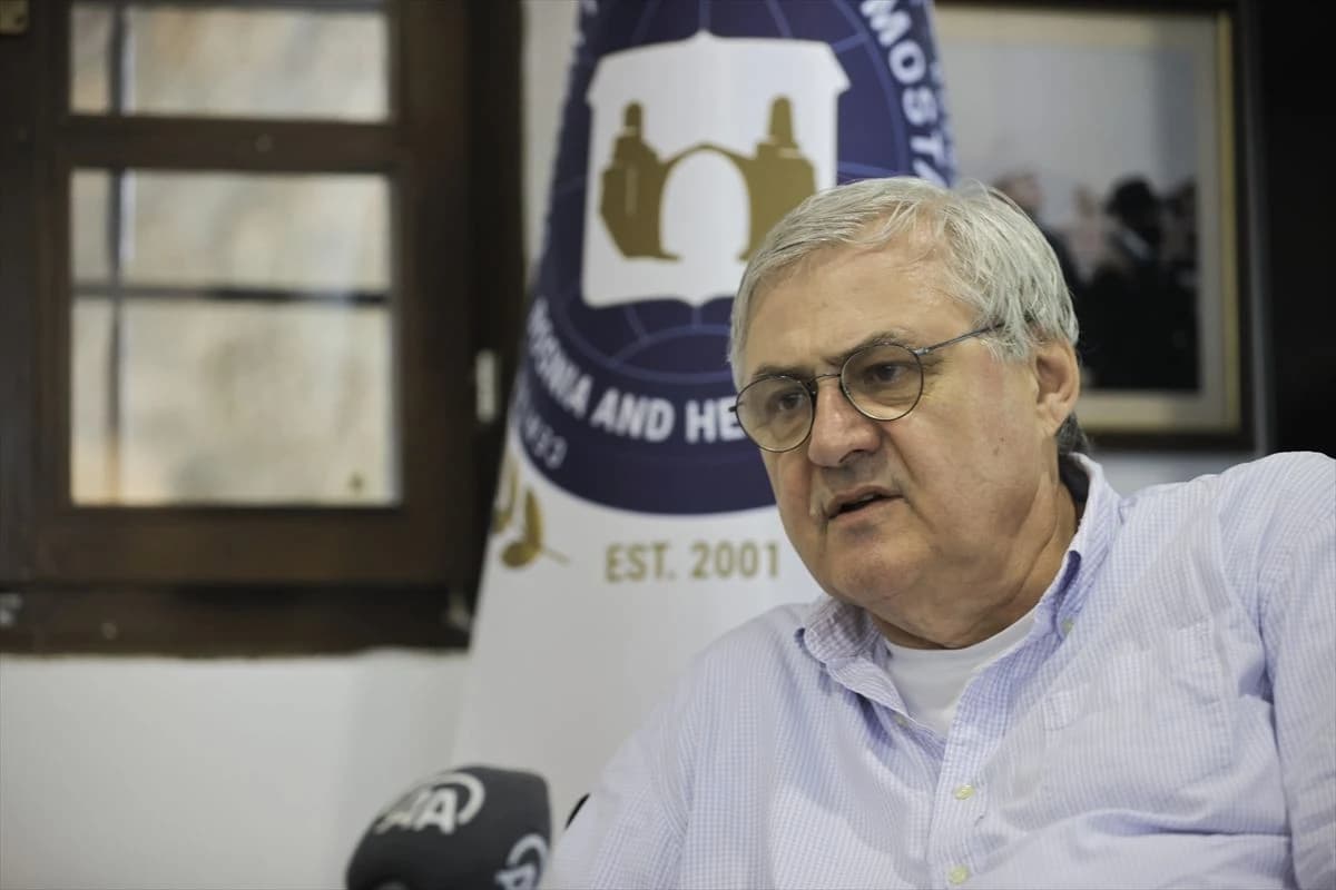 Oručević: Kapa dolje Stočanima, dok Sarajevo hedonistički završava SFF, na jugu države ljudi se bore za pravo na ukop