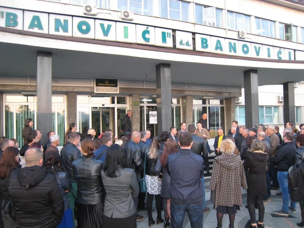 Zgrada Uprave RMU "Banovići"