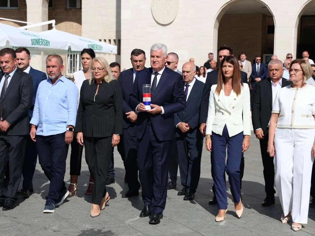 Čović u Mostaru obilježio godišnjicu osnivanja takozvane "Herceg-Bosne"