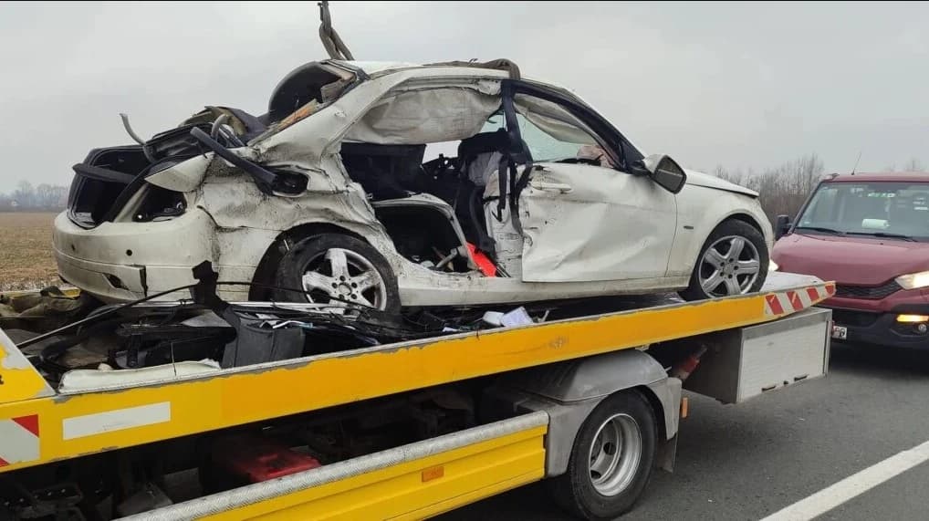 Mercedes u kojem su se nalazili nastradali