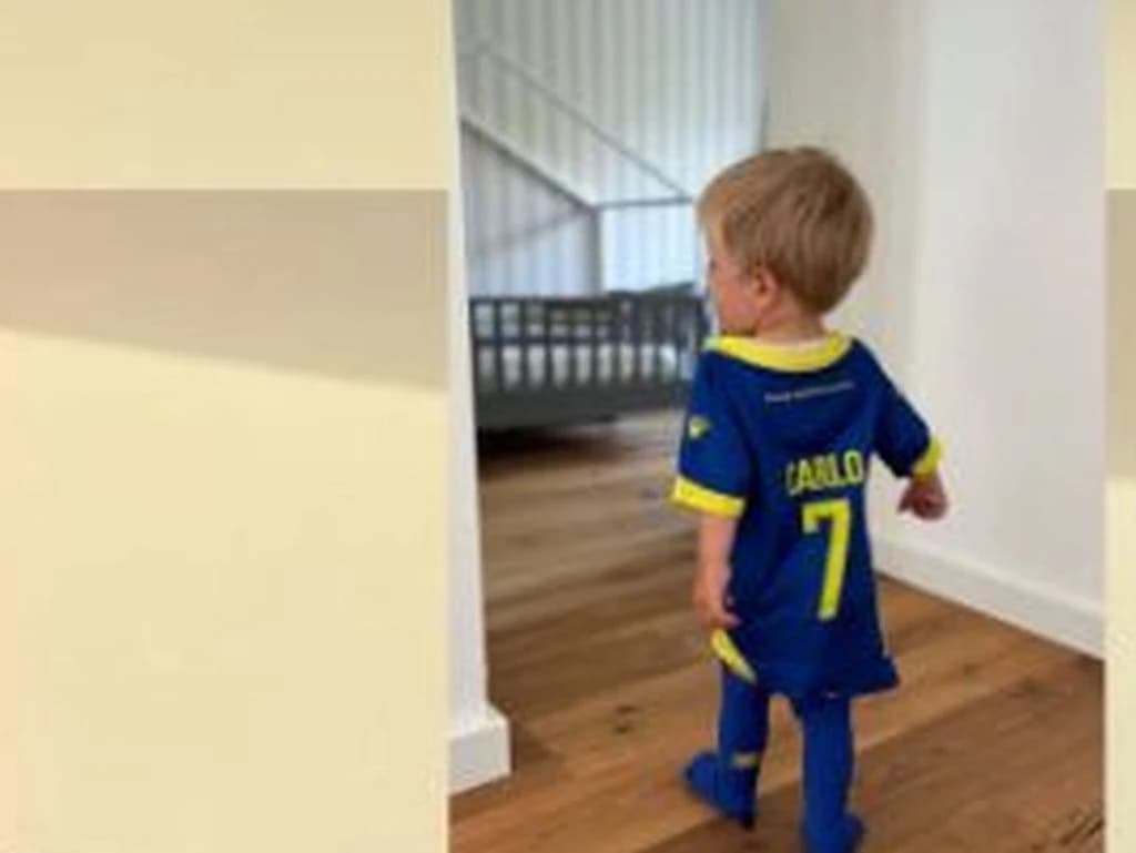 Vlatko Glavaš oduševio fotografijom sa unukom Carlom: U centru pažnje dres reprezentacije