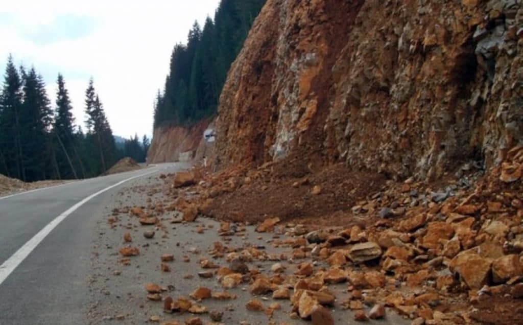 Oprez zbog magle i odrona, na graničnim prelazima zadržavanja nisu duža od 30 minuta