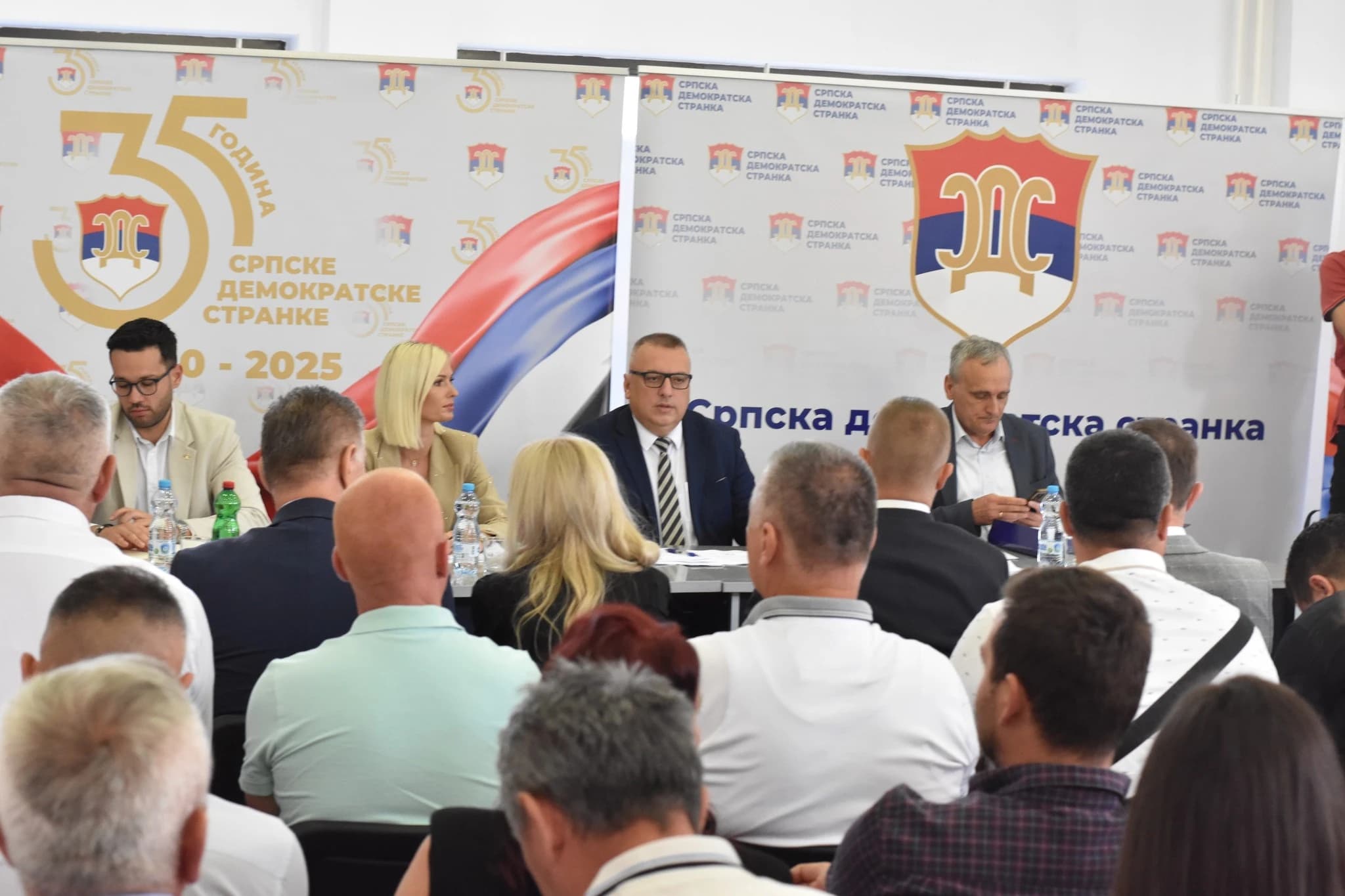 Radulović za sada ostaje na čelu SDS-a