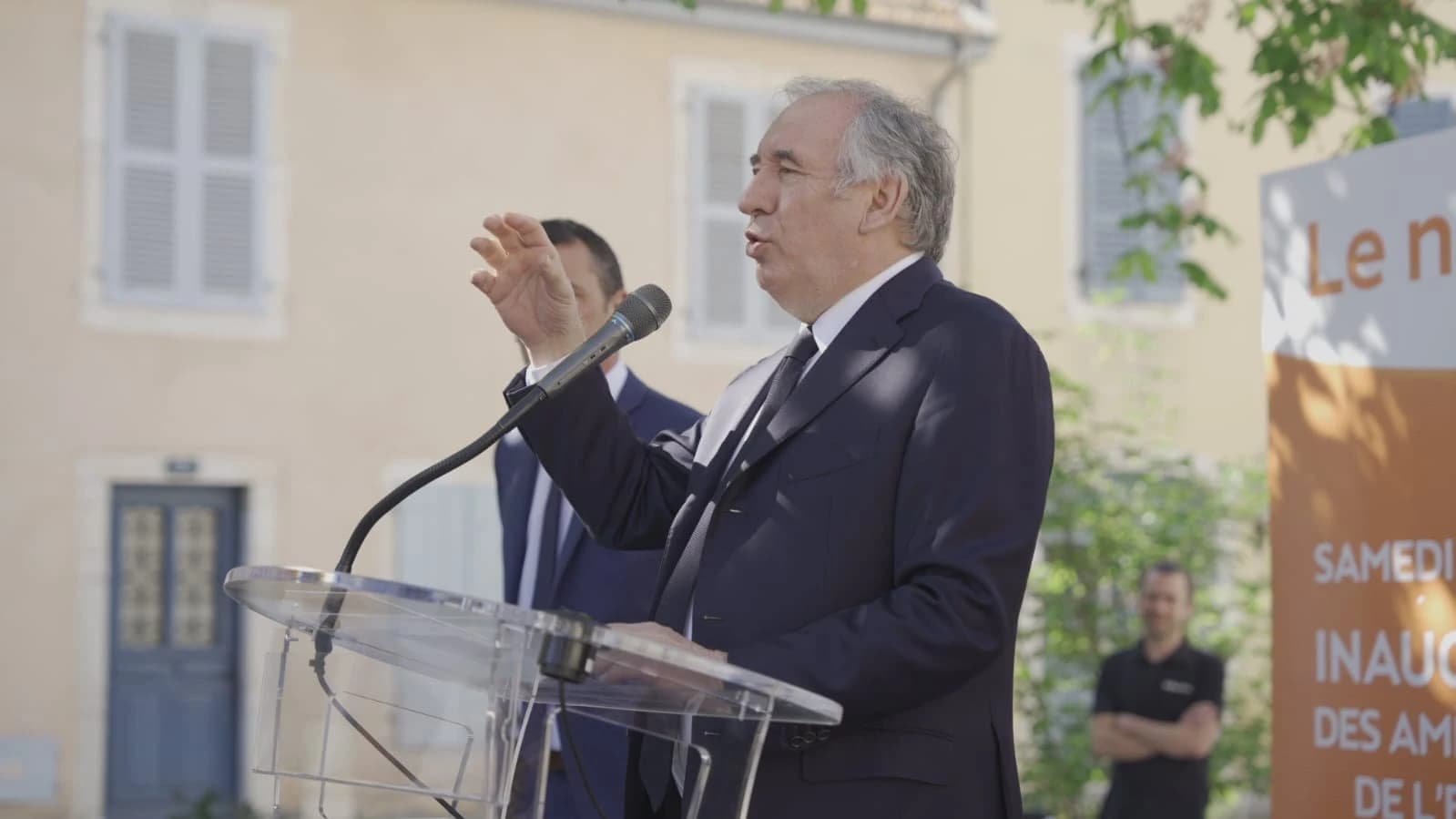 Francuski premijer Bayrou podnio ostavku Macronu