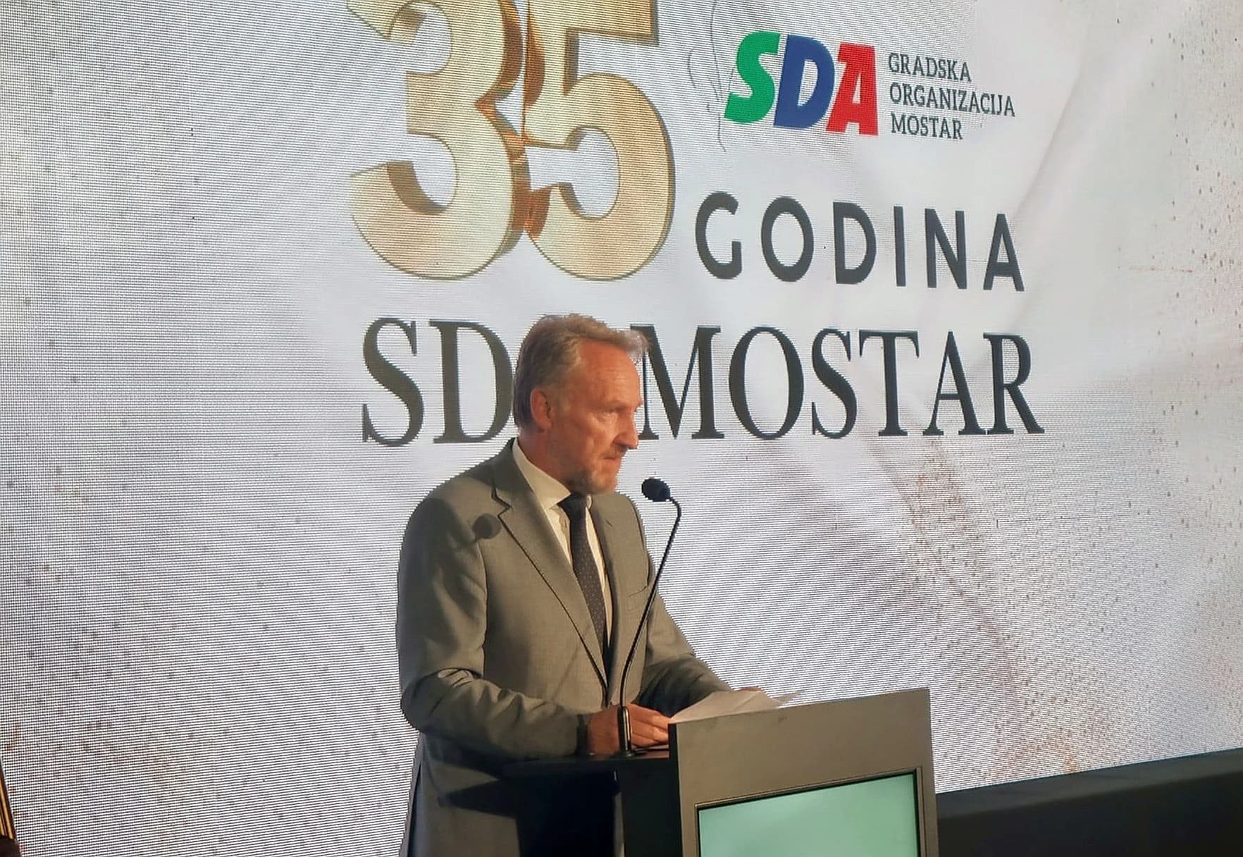Izetbegović u Mostaru: Ako želimo dobro državi i našem narodu, ova vlast mora otići
