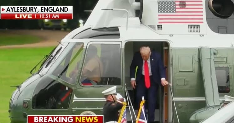 Drama u Velikoj Britaniji: Helikopter u kojem su bili Melania i Donald Trump prinudno sletio