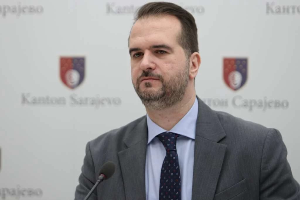 Kalamujić: Kreditom od 90 miliona KM nećemo samo sanirati deficit KS već i uložiti u kapitalne projekte