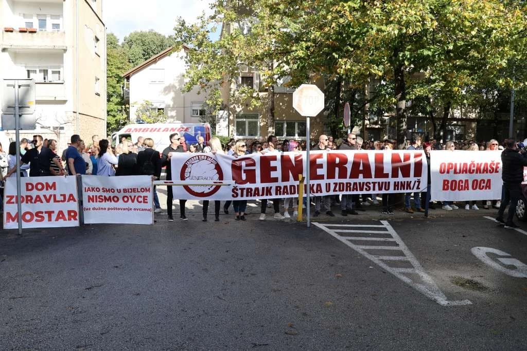 U SKB-u Mostar nastavljen štrajk zdravstvenih radnika