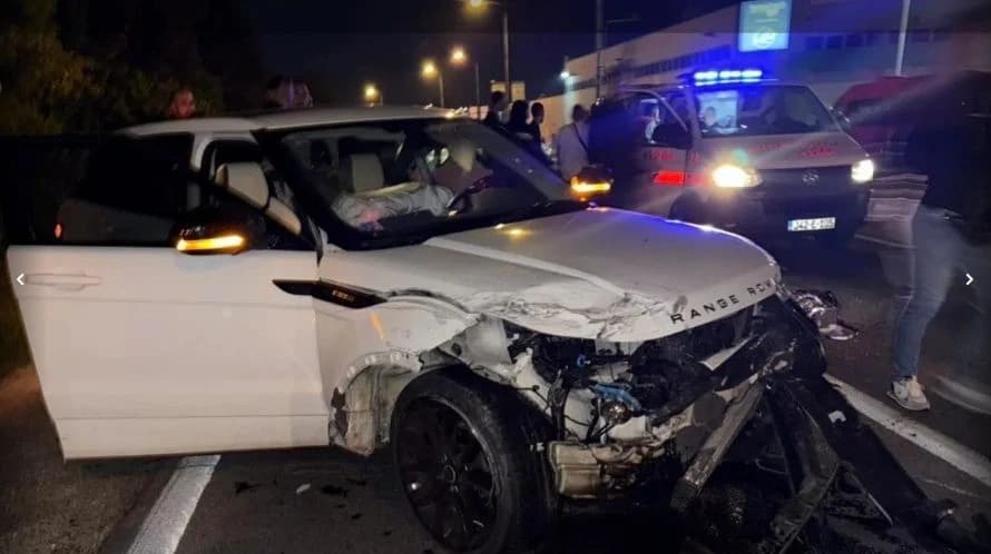 Jedna osoba povrijeđena u sudaru tri vozila u Sarajevu