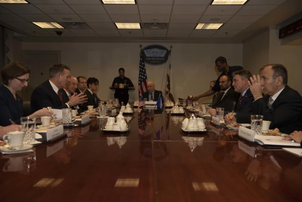 Komšić u Washingtonu: BiH nema drugog alternativnog puta osim puta u NATO