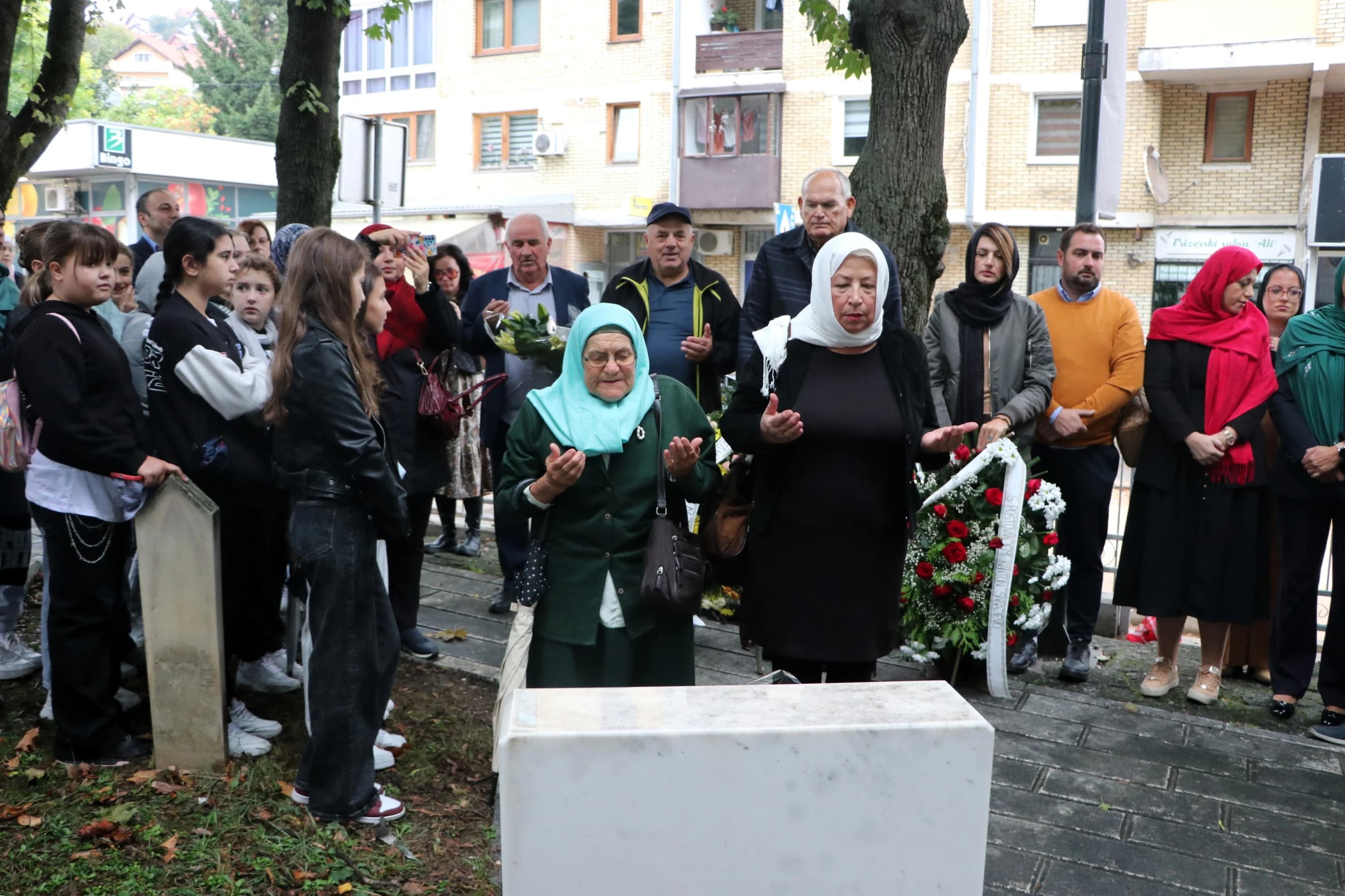 Srpski zločinci su na dženazi u Boljakovom Potoku prije 33 godine ubili devet i ranili 20 Sarajlija
