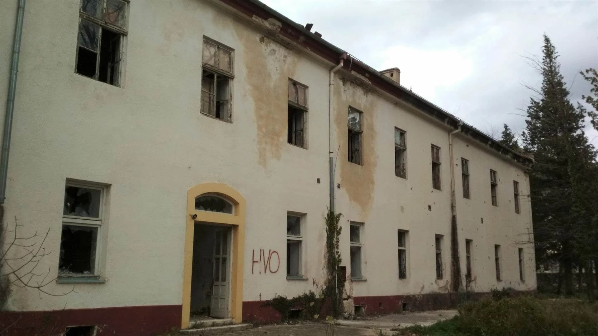 Objekat nekadašnjeg lječilišta, a kasnije logora u Stocu