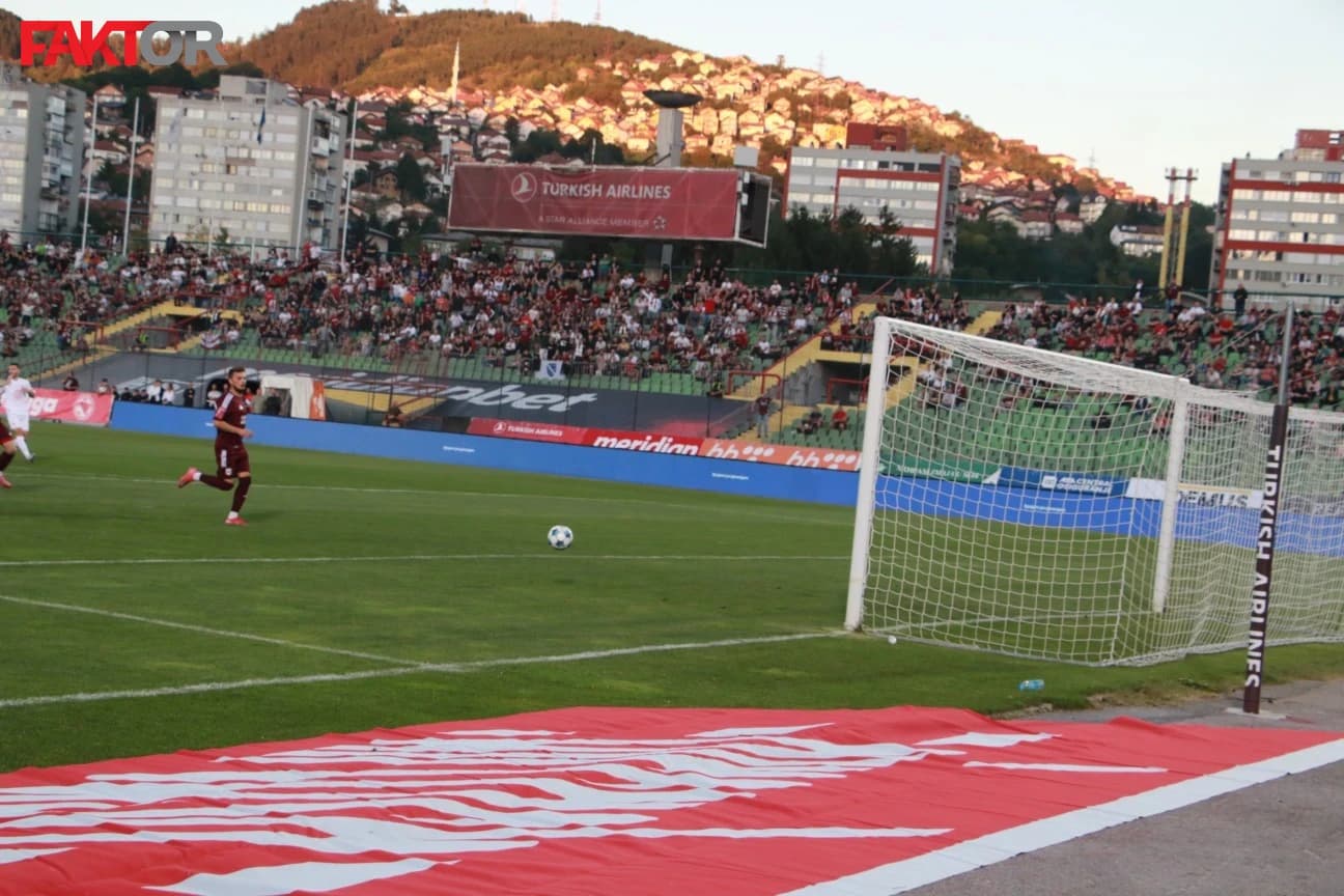 Novi odlazak iz FK Sarajevo: Legendarni napadač digao sidro, zahvalio se Mirviću