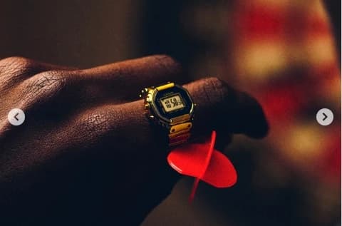 Casio slavi 50 godina postojanja inovativnim zlatnim prsten-satom