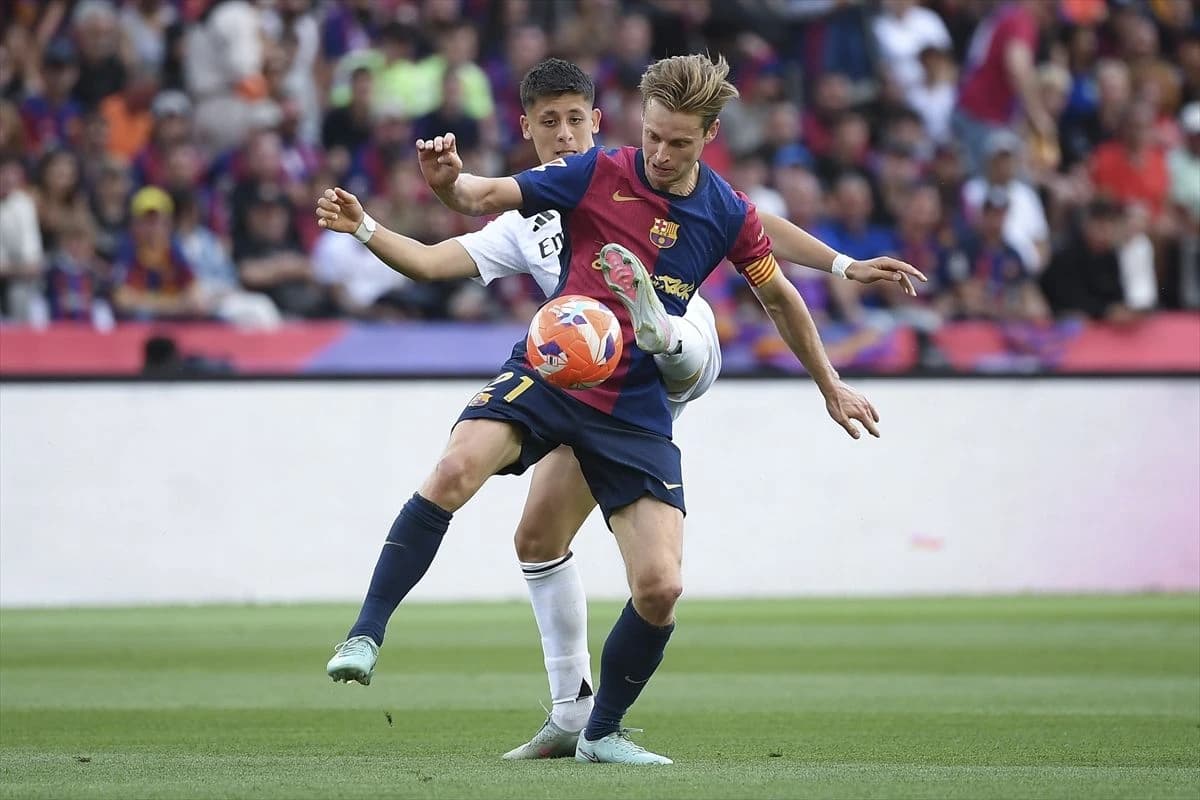 Barca zabila nož u leđa Realu: Perez ostao sam