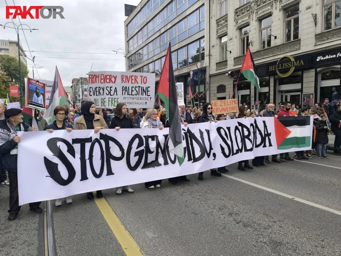 Hiljade ljudi u Sarajevu na protestu "BiH za slobodnu Palestinu": Od institucija BiH traže prekid saradnje s Izraelom