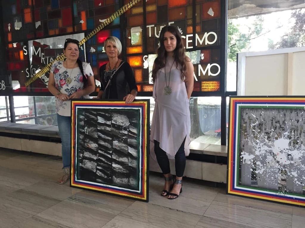 Mirsada Baljić sa kustosima Historijskog muzeja BiH: Detalj sa uručivanja djela
