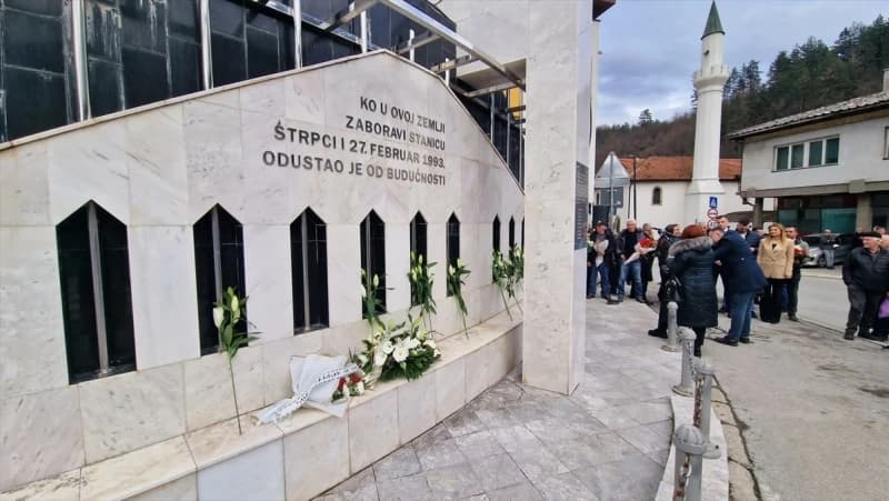 Optuženima za ratni zločin u Štrpcima 25 godina zatvora: Oteli iz voza 20 civila, većinom Bošnjaka, mučili ih i ubili