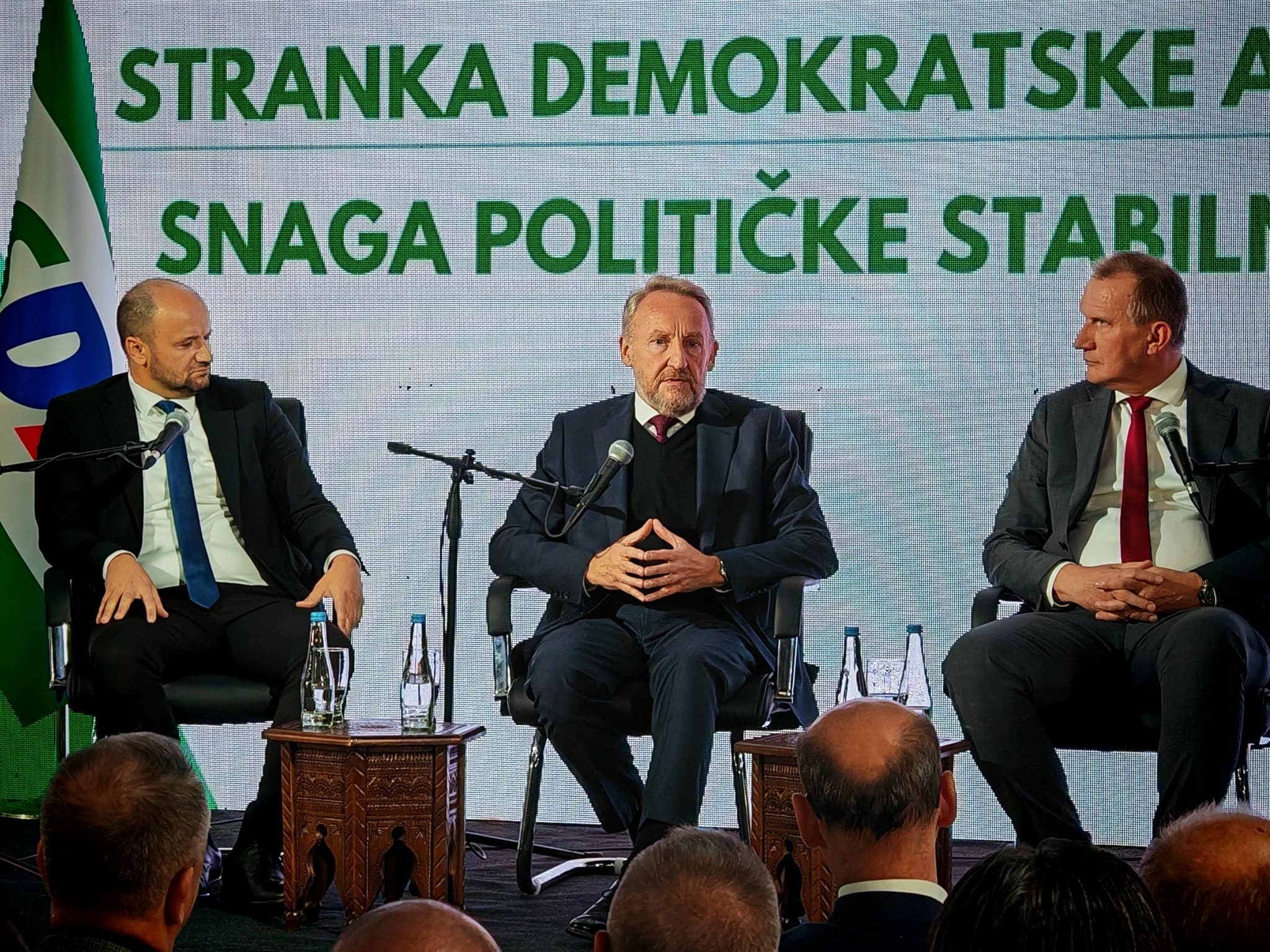Izetbegović u Živinicama: Svako ko ima iskustva vidi da se Dodik nagodio s moćnim strancima