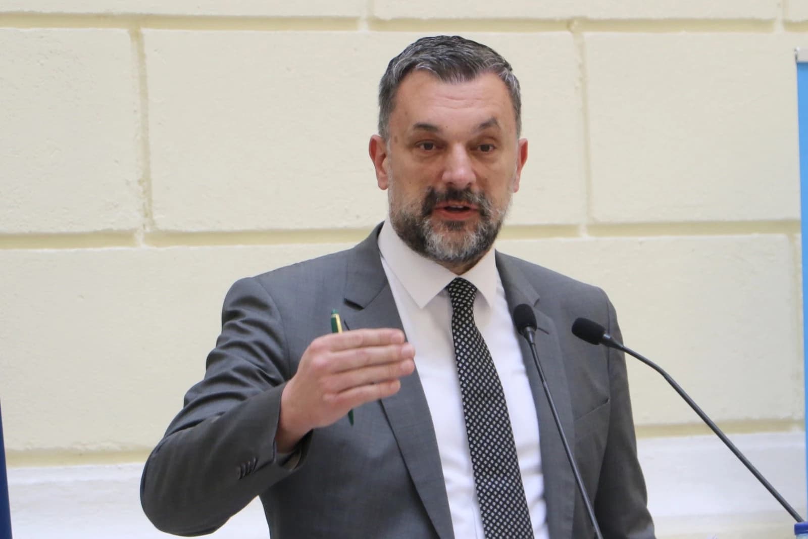 Elmedin Konaković
