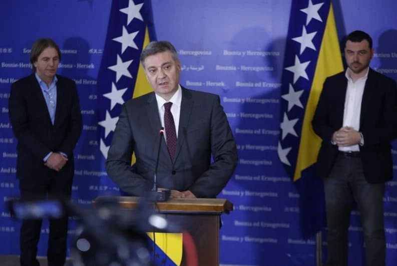 Zastupnici Trojke razočarani: SNSD još jednom spriječio da oni s najnižim plaćama dobiju pomoć od 1.800 KM