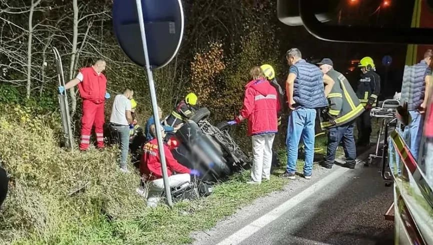 Otac i sin poginuli u teškoj saobraćajnoj nesreći kod Banje Luke