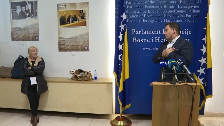 Okršaj novinarke TV Herceg-Bosna i Zahiragića: "Ona brani Nikšića, govori SDA-u da nas je dosta"