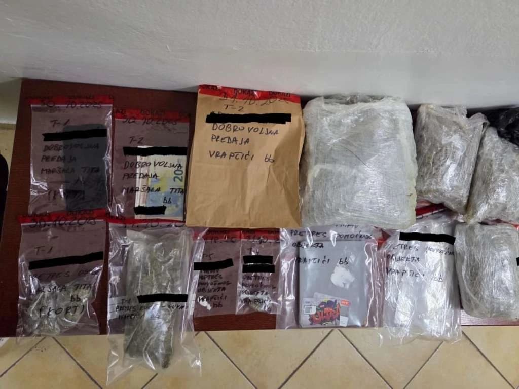 Zaplijenjena droga i novac