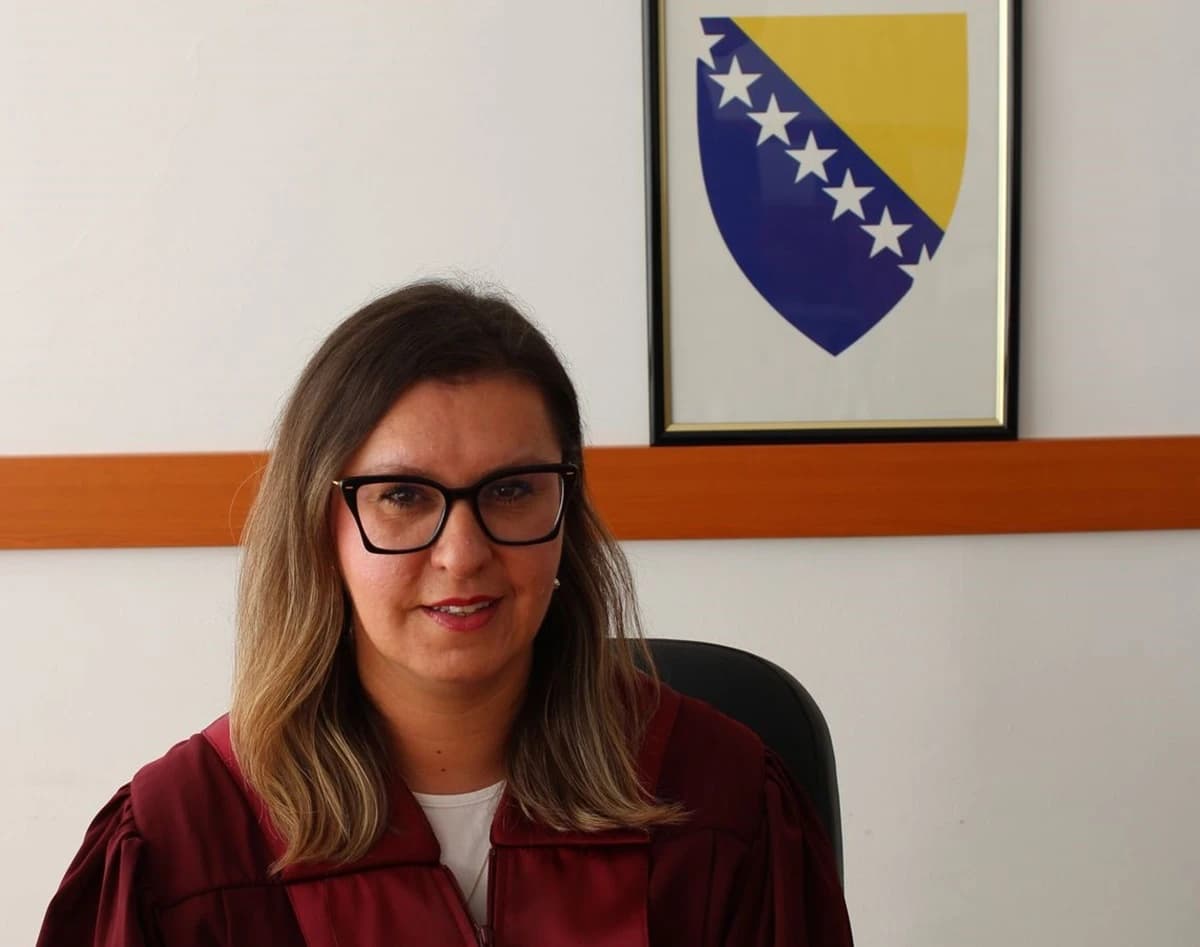 Alma Mujčinović