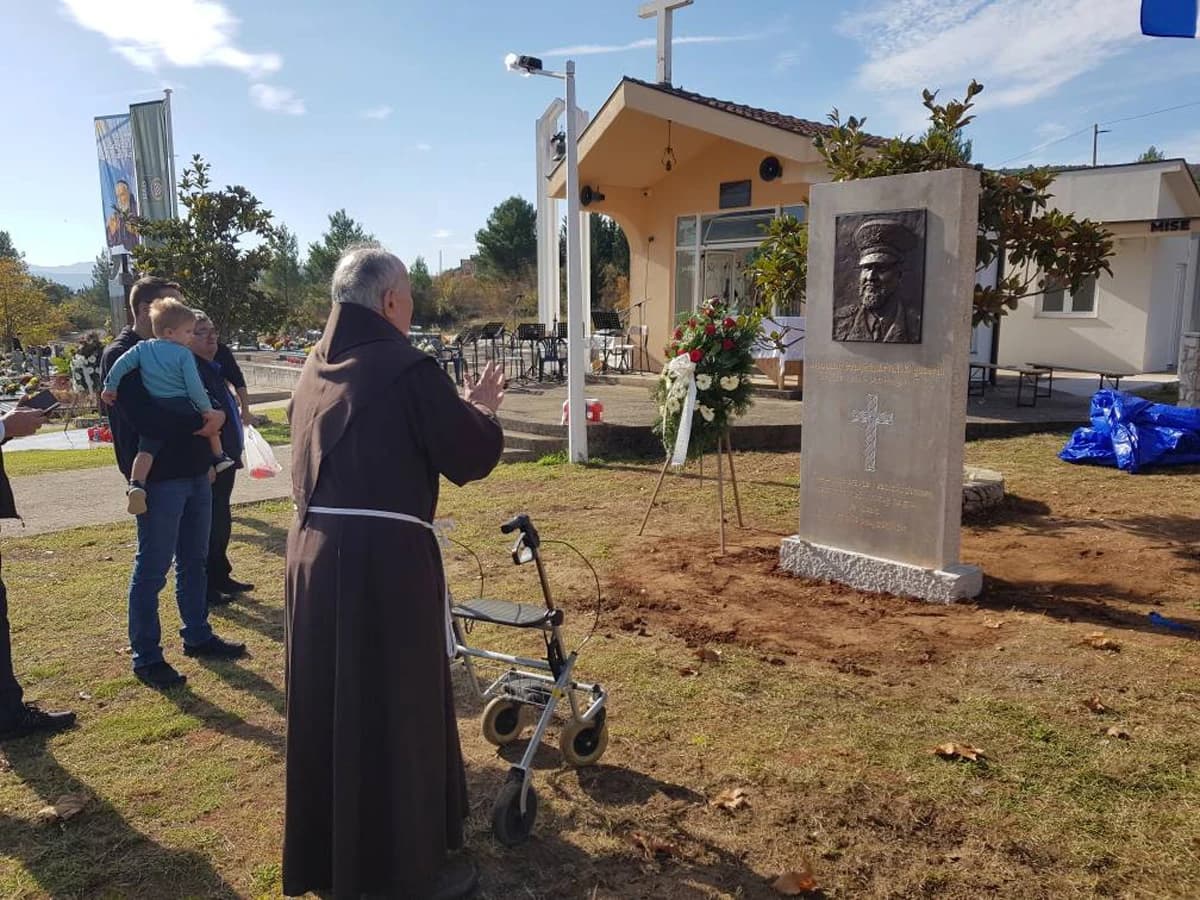 Tužilaštvo BiH će od policije i organa uprave tražiti izvještaj o postavljanju spomenika Praljku u Čapljini