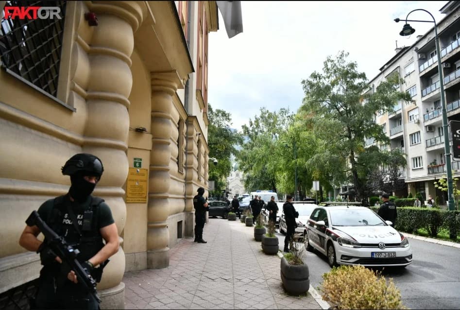 Zatražen pritvor za policajca osumnjičenog za seksualnu zloupotrebu maloljetnice