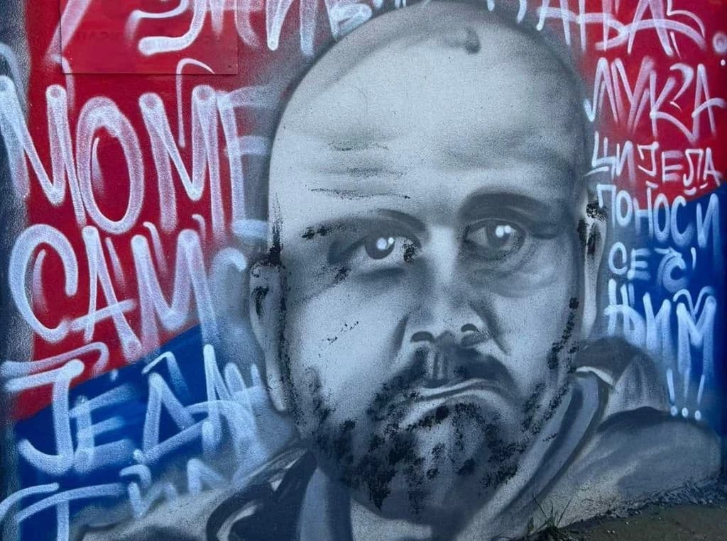 Na stadionu Borca osvanuo grafit posvećen Mladenu Žižoviću