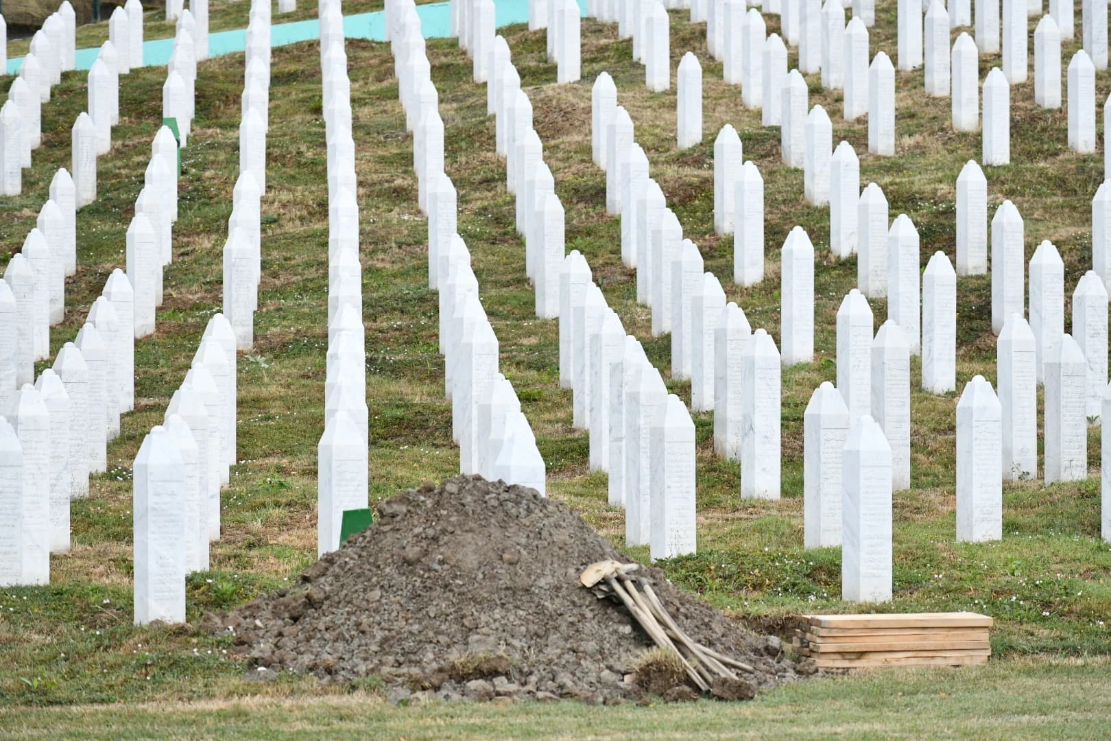 Koliko su kantoni izdvojili za Memorijalni centar Potočari u prošloj i ovoj godini
