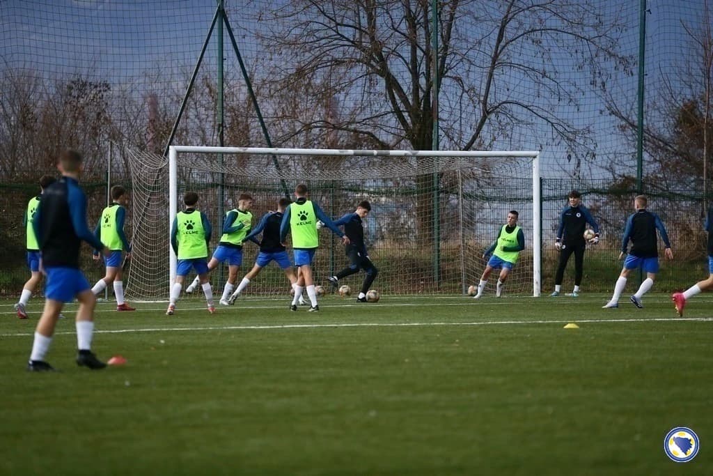 Igrači PSG-a, Rome, Salzburga, Borussije, predvode juniore BiH u kvalifikacijama za EP