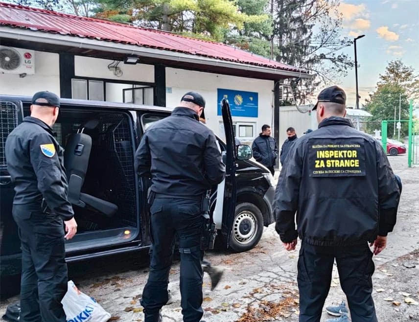 Uhapšeni u Zvorniku zbog slučaja "snajperisti u Srbiji" predat Službi za poslove sa strancima