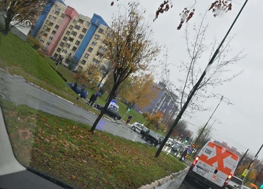 S mjesta udesa